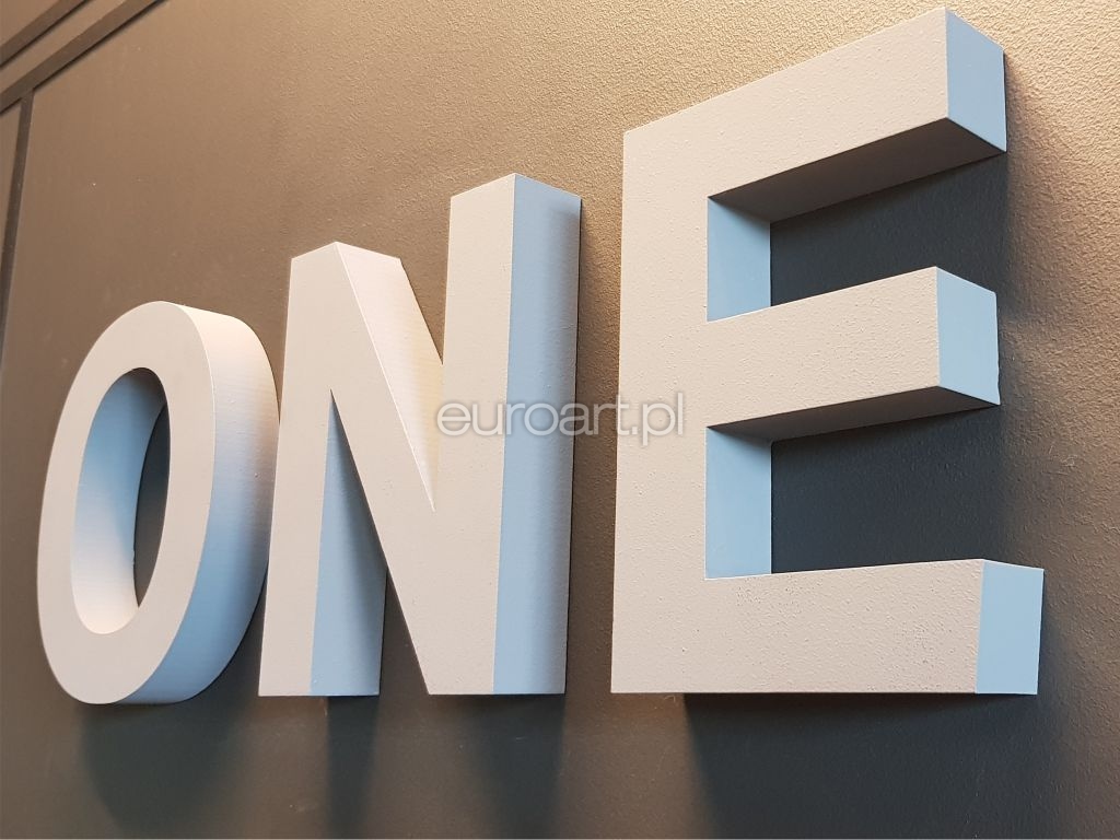 litery reklamowe na ścianę Kraków - niepodświetlane litery blokowe 3D